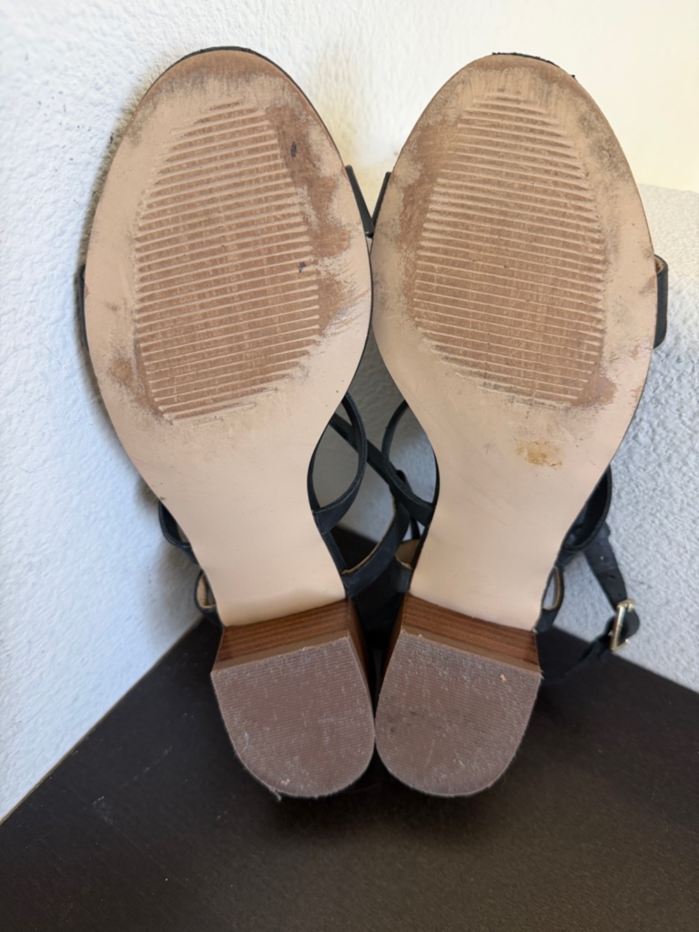 Talbots Black Leather T-Strap Sandals with Gold Accent - Picture 5 of 8